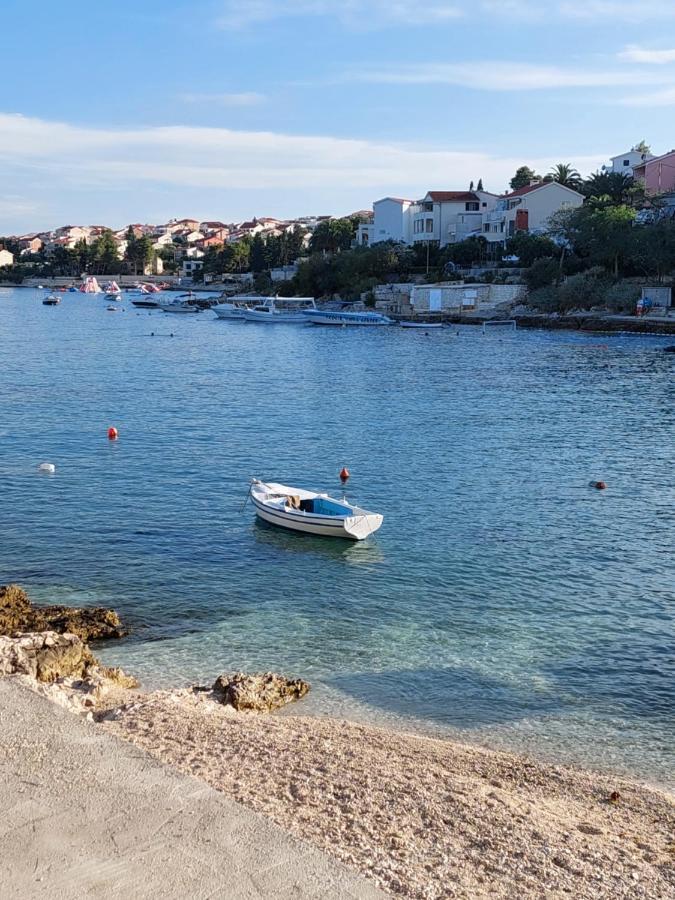 Apartmani Nikola Trogir Oda fotoğraf
