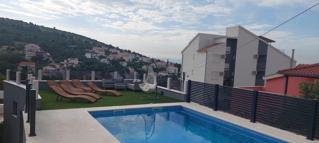 Apartmani Nikola Trogir Oda fotoğraf